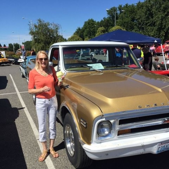 Meet your Posher, Debi - Picture 1 of 1